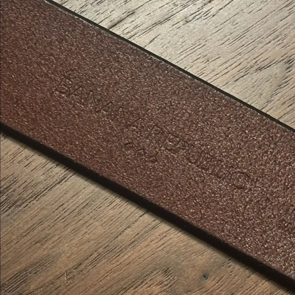 Banana Repubulic Men's Brown Leather Belt - Size 34